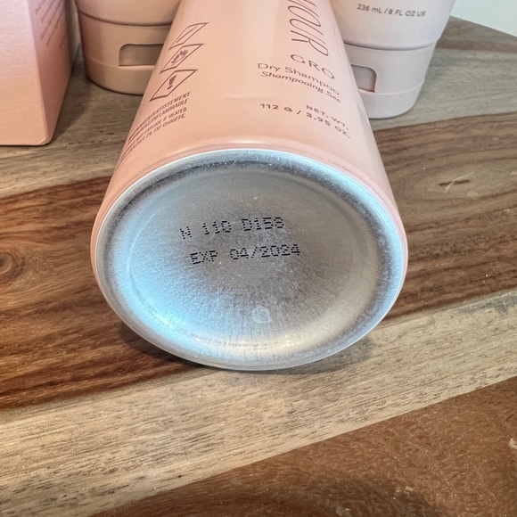 NEW Vegamour Gro Shampoo, Conditioner, Massager & Dry Shampoo set - Picture 9 of 9